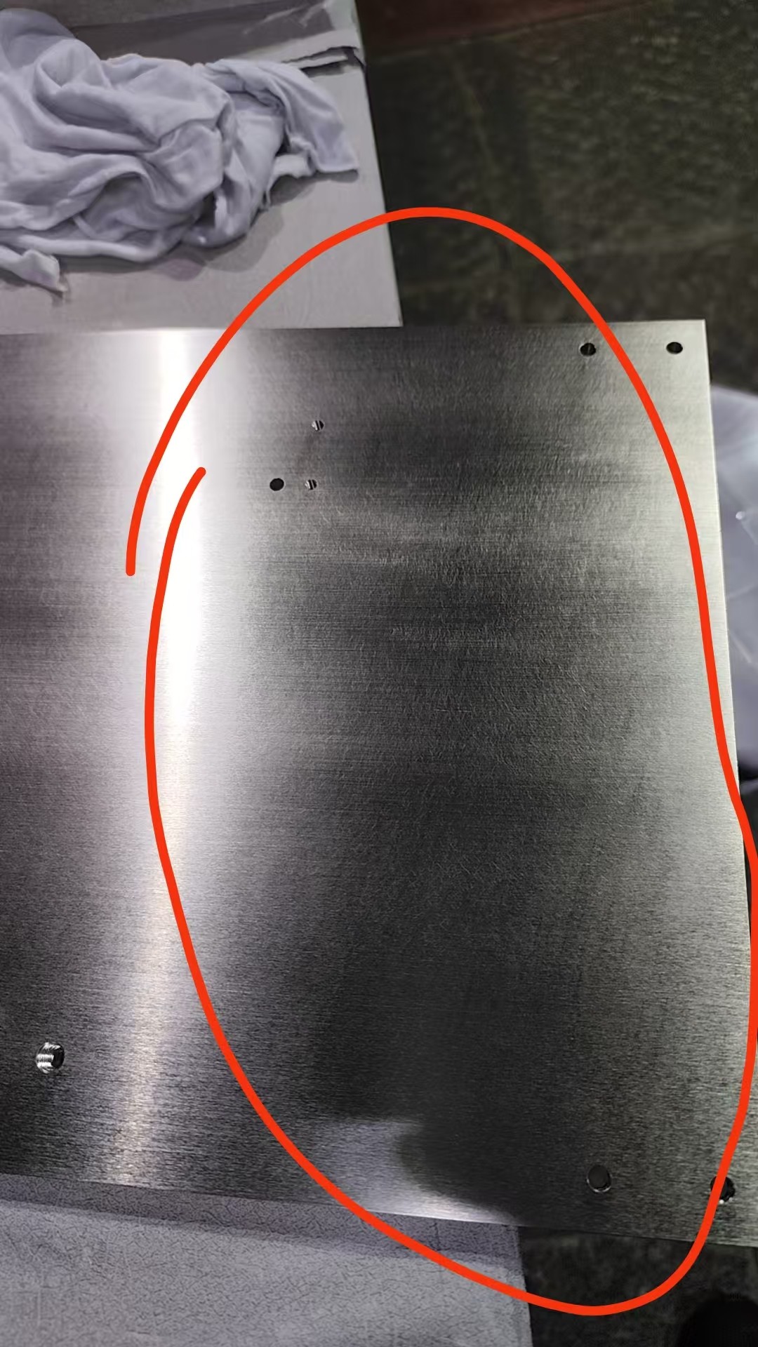 关于铁件镀化学镍出现条纹的原因分析